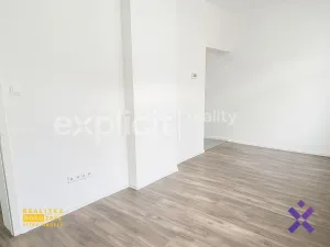 Pronájem bytu 2+kk, Žirovnice, Havlíčkovo náměstí, 42 m2