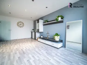 Prodej bytu 3+1, Brno - Kohoutovice, Voříškova, 74 m2