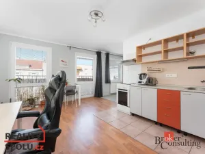 Prodej bytu 2+kk, Poděbrady - Poděbrady III, náměstí 5. května, 44 m2