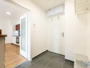 Pronájem bytu 2+kk, Praha - Modřany, Komořanská, 60 m2