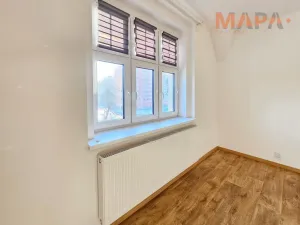 Pronájem bytu 3+1, Chomutov, Škroupova, 95 m2