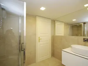 Pronájem bytu 3+kk, Praha - Nové Město, Bolzanova, 79 m2