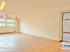 Pronájem skladu, Moravany, 533 m2