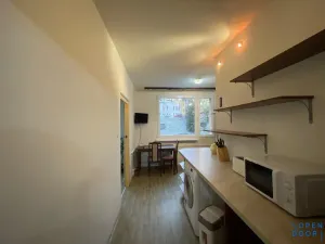 Pronájem bytu 2+1, Jablonec nad Nisou, Budovatelů, 61 m2