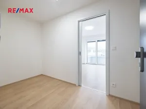 Pronájem bytu 1+kk, Hořovice, Pšeničná, 32 m2
