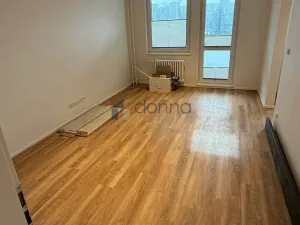 Pronájem bytu 3+kk, Praha, Angelovova, 70 m2