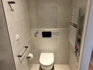 Pronájem bytu 3+kk, Praha, Angelovova, 70 m2