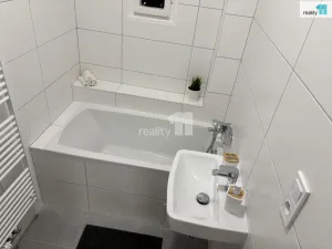 Pronájem bytu 3+kk, Praha - Žižkov, Biskupcova, 75 m2