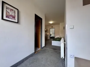 Pronájem bytu 2+kk, Praha - Smíchov, U Santošky, 55 m2