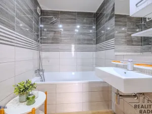 Prodej bytu 3+1, Orlová - Lutyně, Adamusova, 67 m2