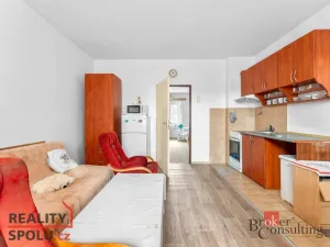 Prodej bytu 2+kk, Dvůr Králové nad Labem, Klazarova, 40 m2