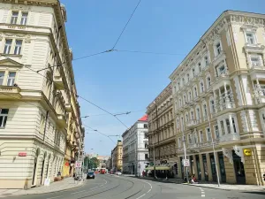 Prodej obchodního prostoru, Praha - Smíchov, 456 m2