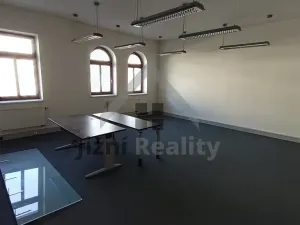 Pronájem obchodního prostoru, Praha - Břevnov, Bělohorská, 1054 m2