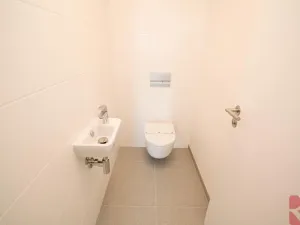 Pronájem bytu 2+kk, Praha - Modřany, Kolmanova, 52 m2