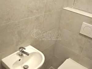 Pronájem bytu 3+kk, Beroun, U Židovského hřbitova, 67 m2