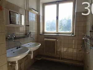 Pronájem skladu, Vsetín, 550 m2