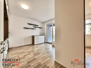 Pronájem bytu 2+kk, Praha - Uhříněves, Karla Guta, 37 m2