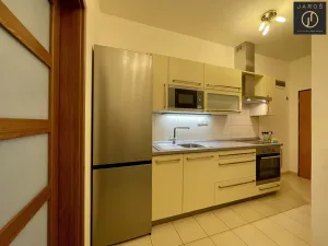 Pronájem bytu 1+1, Praha - Karlín, Sokolovská, 34 m2