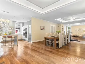 Prodej vily, Praha - Dejvice, V Šáreckém údolí, 459 m2