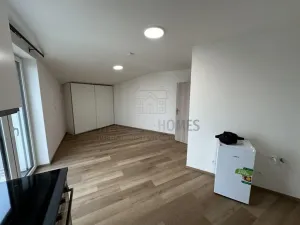 Pronájem bytu 1+kk, Jenštejn, Kovářská, 28 m2