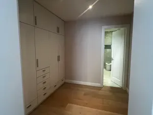 Prodej bytu 3+kk, Karlovy Vary, Divadelní náměstí, 147 m2