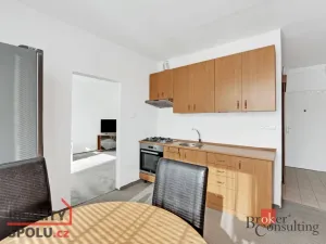 Pronájem bytu 1+1, Litoměřice - Předměstí, Topolčianská, 35 m2