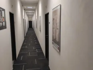 Pronájem skladu, Hradec Králové, Březhradská, 1602 m2