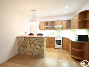 Pronájem bytu 2+kk, České Budějovice, N. Frýda, 44 m2