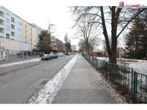 Pronájem bytu 3+1, Praha - Břevnov, Pod Královkou, 65 m2