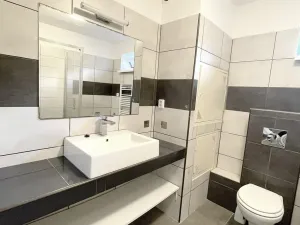 Pronájem bytu 1+1, Olomouc - Neředín, Politických vězňů, 40 m2