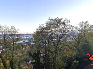 Pronájem bytu 5+1, Praha - Libeň, Přádova, 130 m2