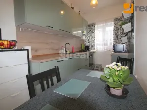 Prodej rodinného domu, Praha - Hrdlořezy, Hrdlořezská, 210 m2