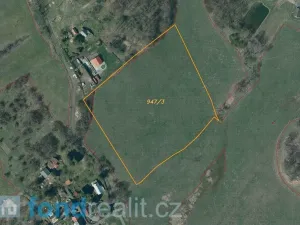 Prodej pole, Lovečkovice, 21930 m2