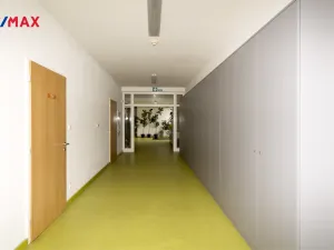 Pronájem kanceláře, Ústí nad Labem - Předlice, náměstí Prokopa Velikého, 48 m2