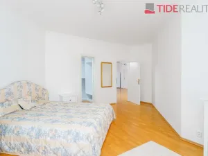 Pronájem bytu 4+kk, Praha, Na okraji, 190 m2