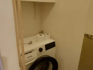 Pronájem bytu 2+1, Praha, Kladenská, 56 m2