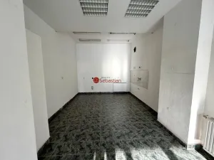 Pronájem obchodního prostoru, Praha - Žižkov, Hartigova, 154 m2