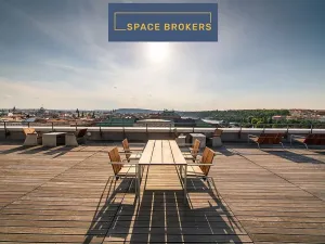 Pronájem kanceláře, Praha - Karlín, Ke Štvanici, 850 m2