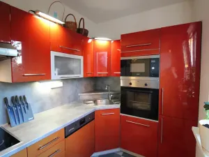 Prodej bytu 3+1, Karlovy Vary, Krymská, 68 m2