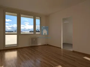 Pronájem bytu 4+1, Praha, Chalabalova, 107 m2