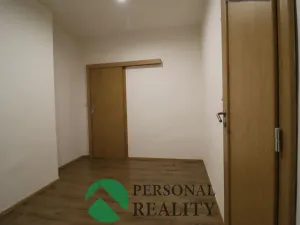Pronájem bytu 2+kk, Karlovy Vary, Na Vyhlídce, 78 m2