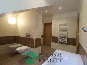 Pronájem bytu 2+kk, Karlovy Vary, Na Vyhlídce, 78 m2