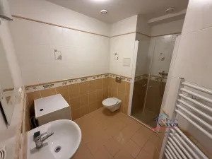 Pronájem bytu 2+kk, Praha - Letňany, Kuželova, 37 m2