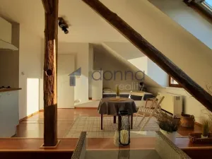 Pronájem bytu 1+kk, Praha, Na vartě, 37 m2