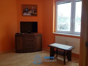 Pronájem bytu 2+kk, Pardubice, Dubinská, 42 m2
