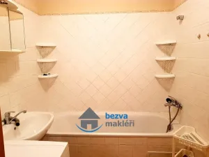 Pronájem bytu 2+kk, Pardubice, Dubinská, 42 m2