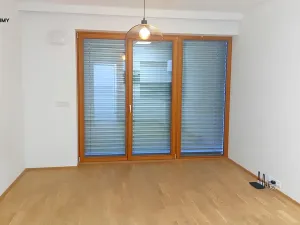 Prodej bytu 1+kk, Praha, Formanská, 33 m2