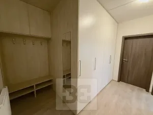 Pronájem bytu 2+kk, České Budějovice, Husova tř., 53 m2