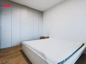 Pronájem bytu 2+kk, Praha - Libeň, U Vlachovky, 96 m2