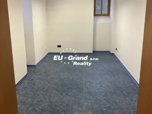 Pronájem kanceláře, Varnsdorf, 5. května, 94 m2